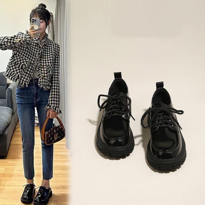 Chaussures en cuir noir tendance - Style classique et robuste