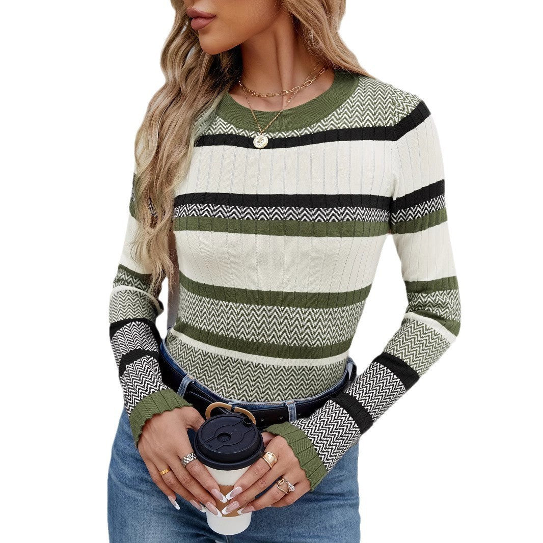 Pull féminin à rayures contrastées – Sweat tendance