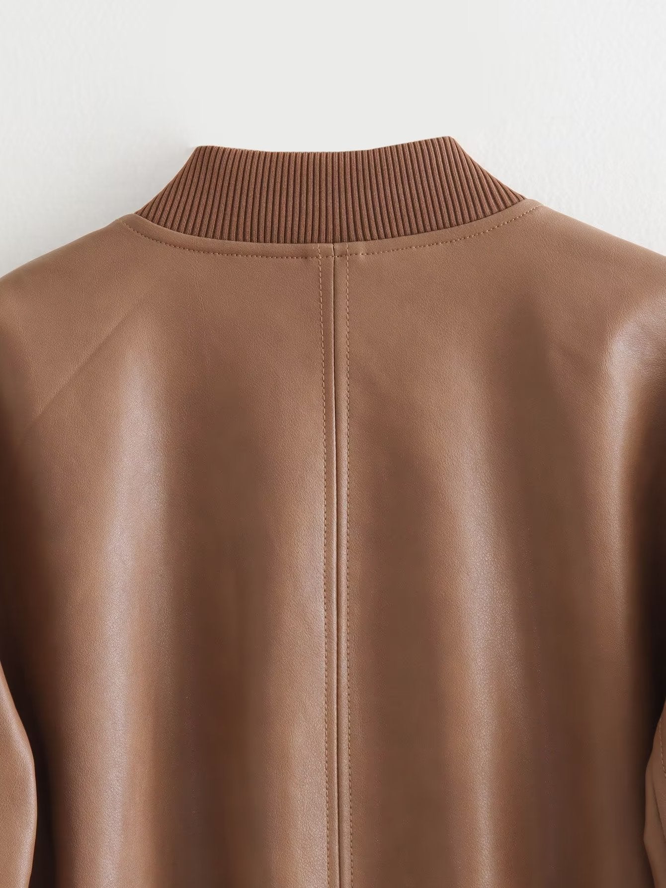 Blouson bomber en cuir – Style décontracté et tendance